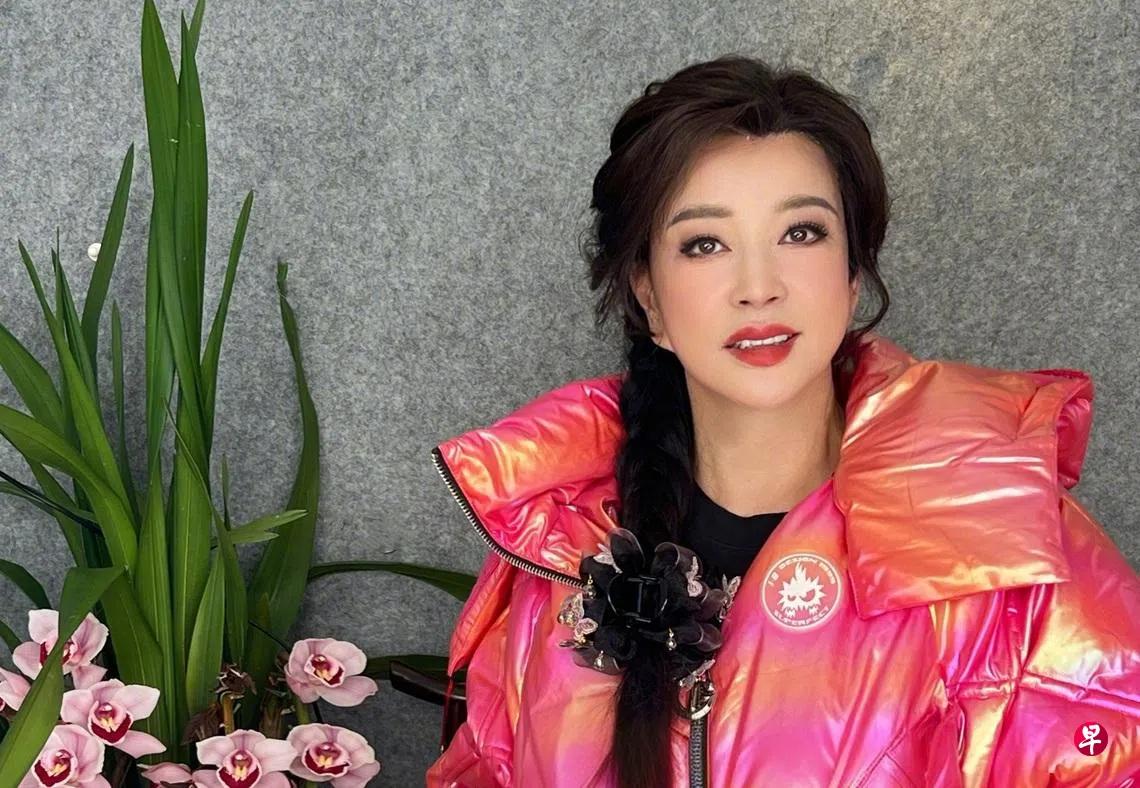 “升米恩，斗米仇。” 这句话用在刘晓庆与同母异父妹妹刘晓红一家的身上，真是很贴切