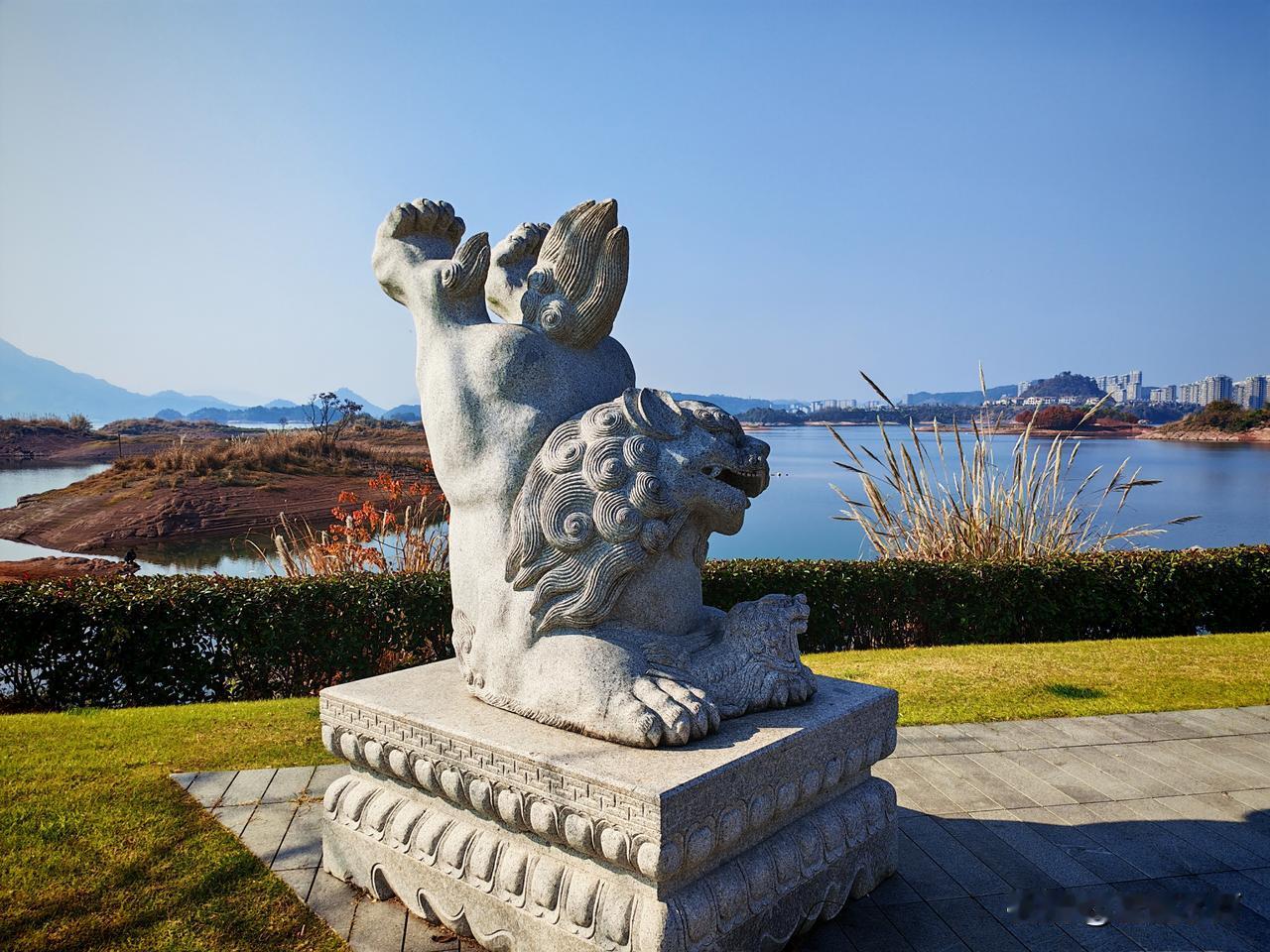 最近在千岛湖拍的一组照片，原汁原味 ，请指教