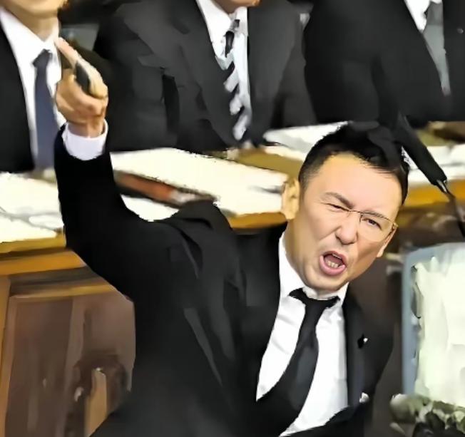 日本坐不住了！山本太郎在国会质问高市早苗：“就算不开战，只要两个月，从中国进不到