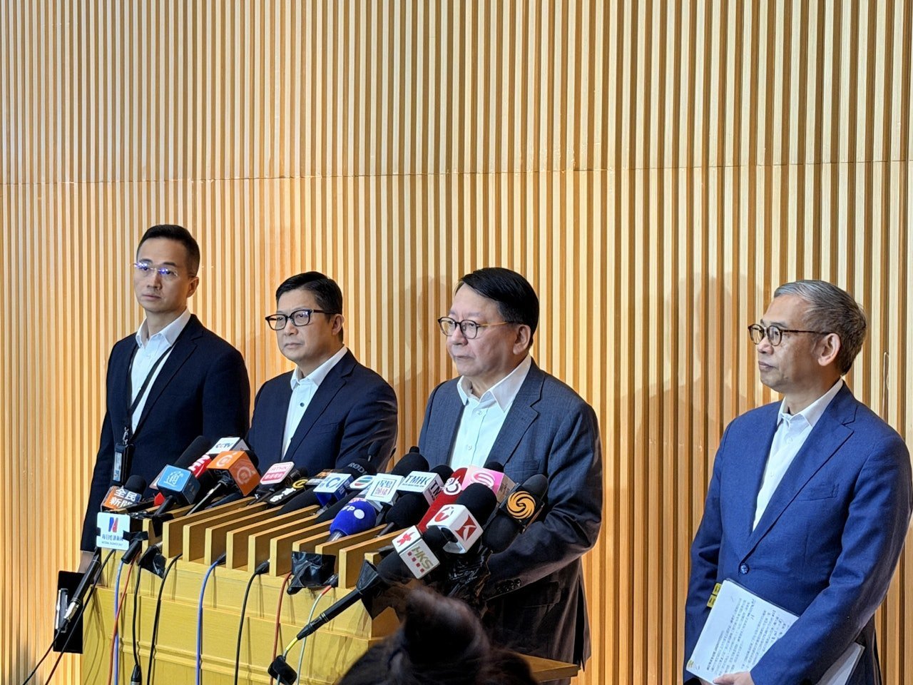 香港火灾已致151人遇难12月1日下午，香港特区政府举行新闻发布会，截至下午4时