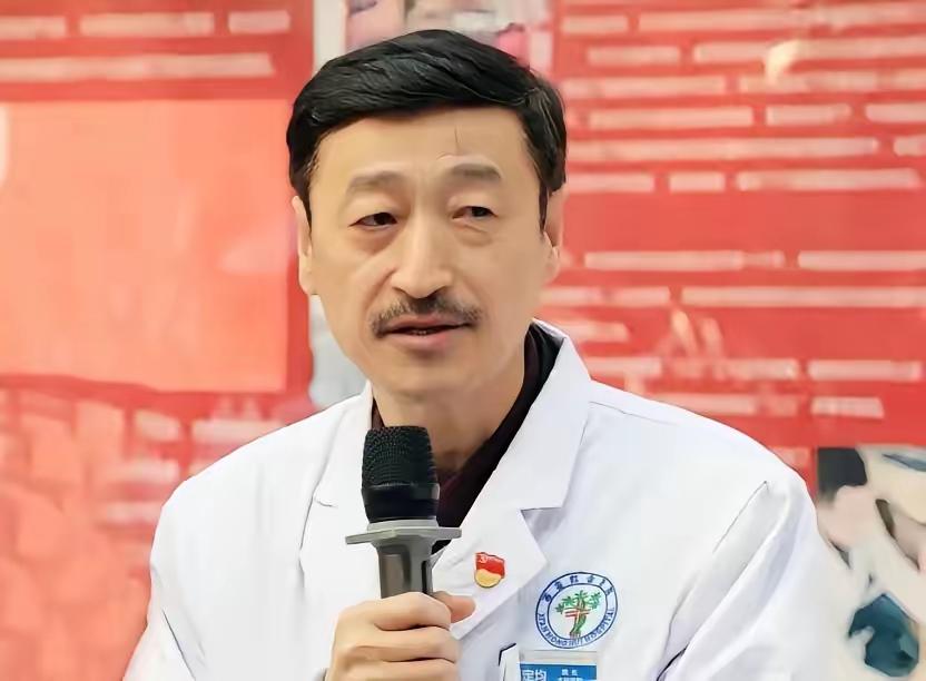 3.2亿现金。
 
是现金，不是数字，是能堆满一屋子，发霉了都花不完的钱。
你敢