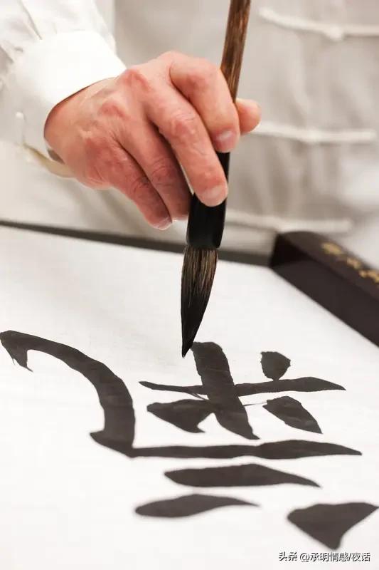 中国文化在全球走红，日本急了！

中国文化出海的热度越来越高，《黑神话：悟空》《