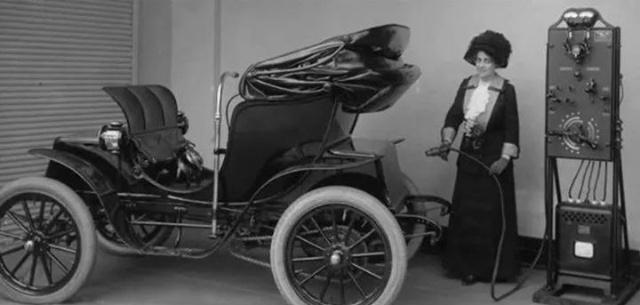 关于登月，苏联为什么输给了美国？
-----------------------