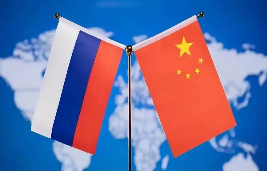 中俄为何要站在一起？其实一位俄罗斯精英已经说出了答案，中国既不是俄罗斯的盟友，也