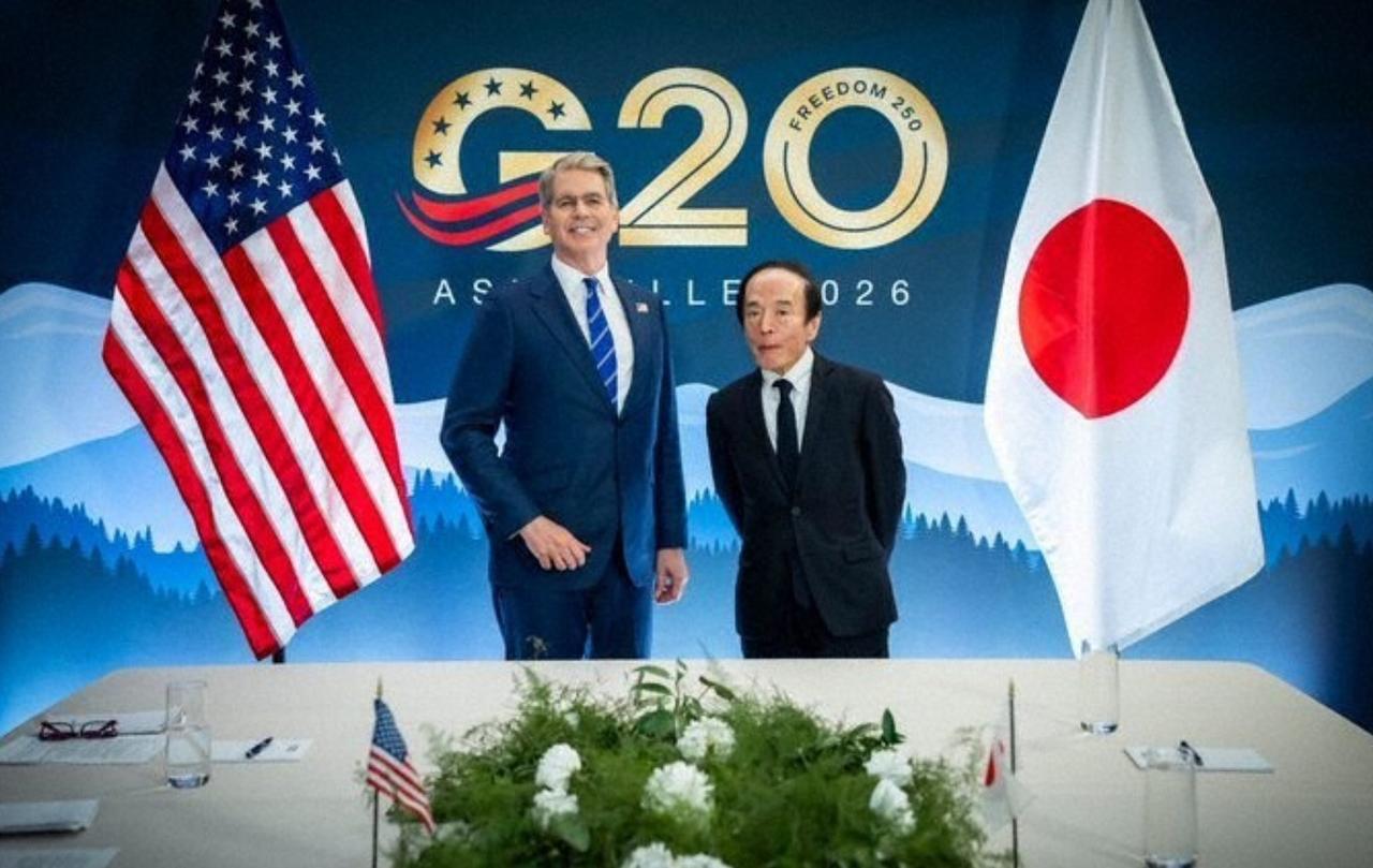 【美国财长与日本央行总裁会谈，强烈支持日银早日加息纠正日元贬值。】9月2日，综合