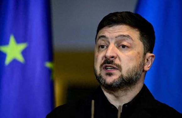 泽连斯基摊牌了：乌克兰现在没有钱来维持乌克兰现在的军队，泽连斯基这是明摆着在跟欧