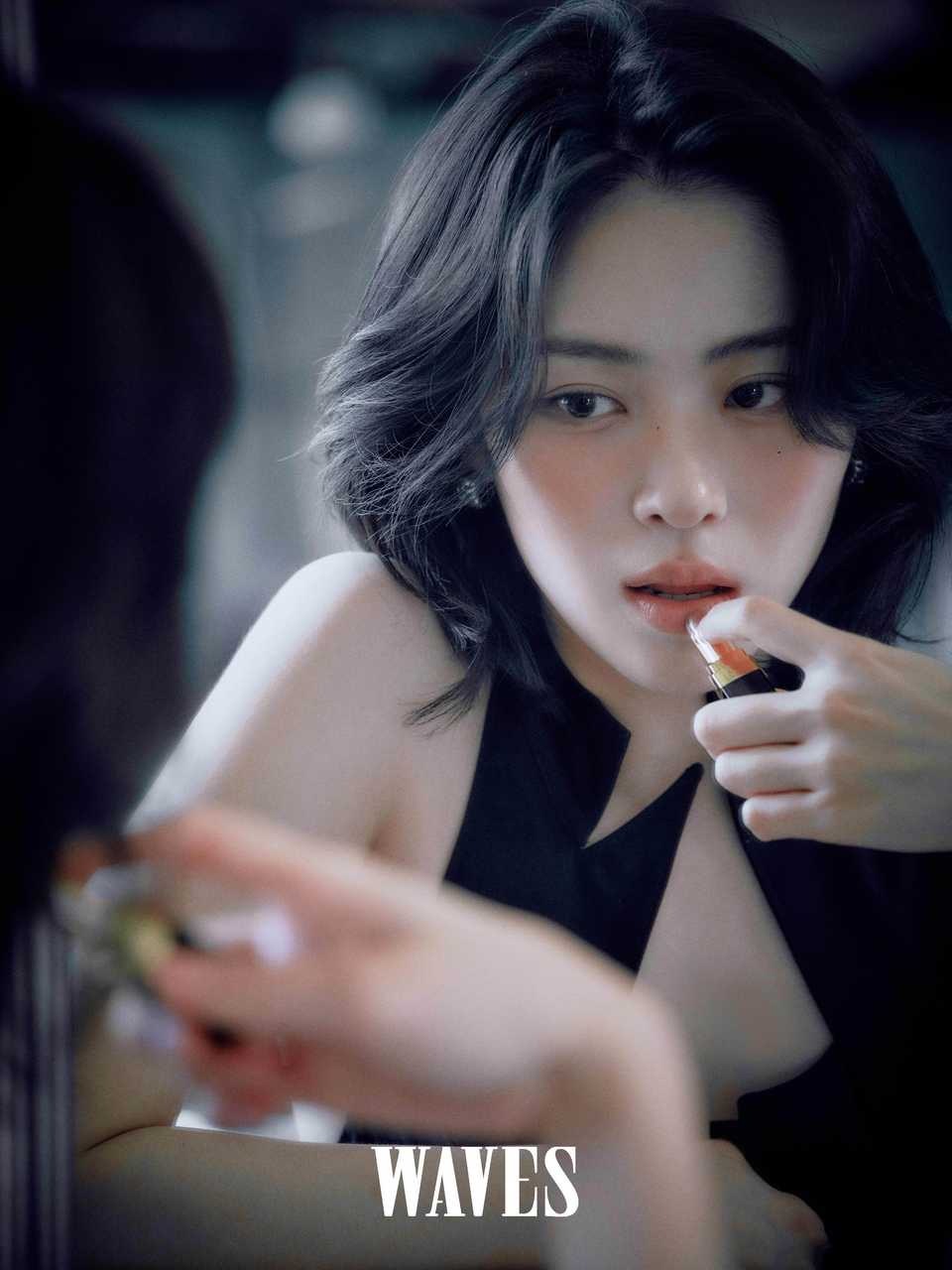 投稿申留真漫潮封面 【申留真】她是冷调里的温，风遇她也慢半拍 