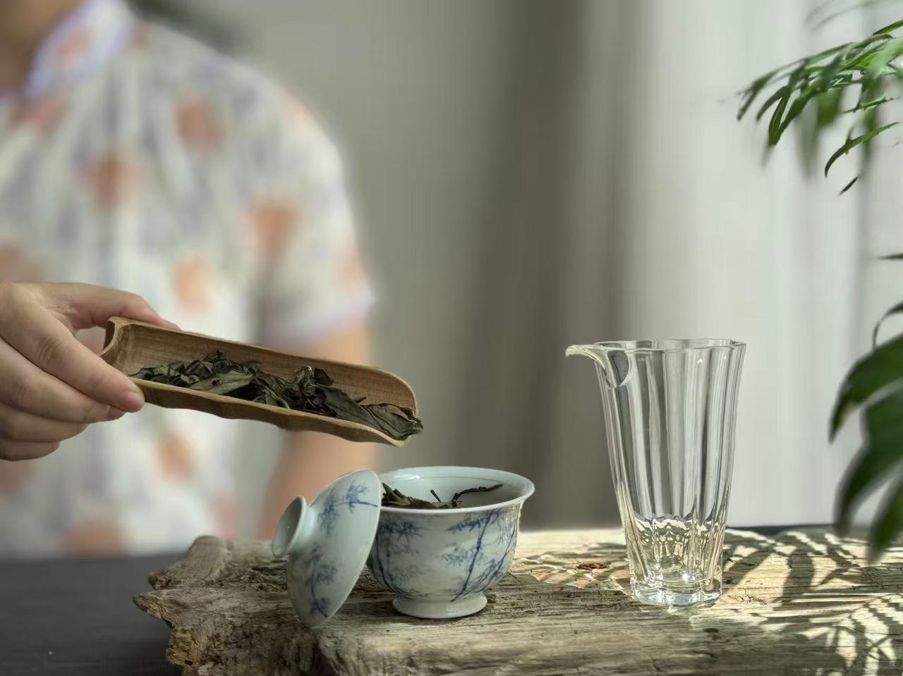 现在茶圈都在囤什么茶？老茶客：3种！
茶圈流行收藏热，不少茶客都喜欢囤一些茶叶。