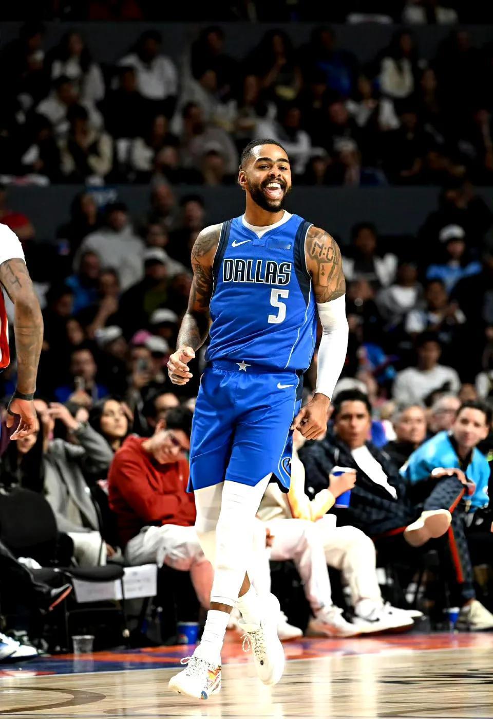 水拉常规赛保下限能力没问题
独行侠对于战绩压根就是无欲无求，否则水拉怎么着也应该