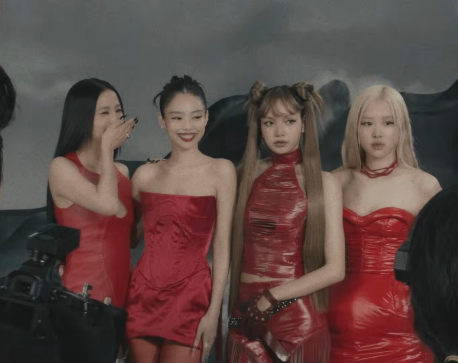 姐line：嘻嘻😁妹line：不嘻嘻😐 