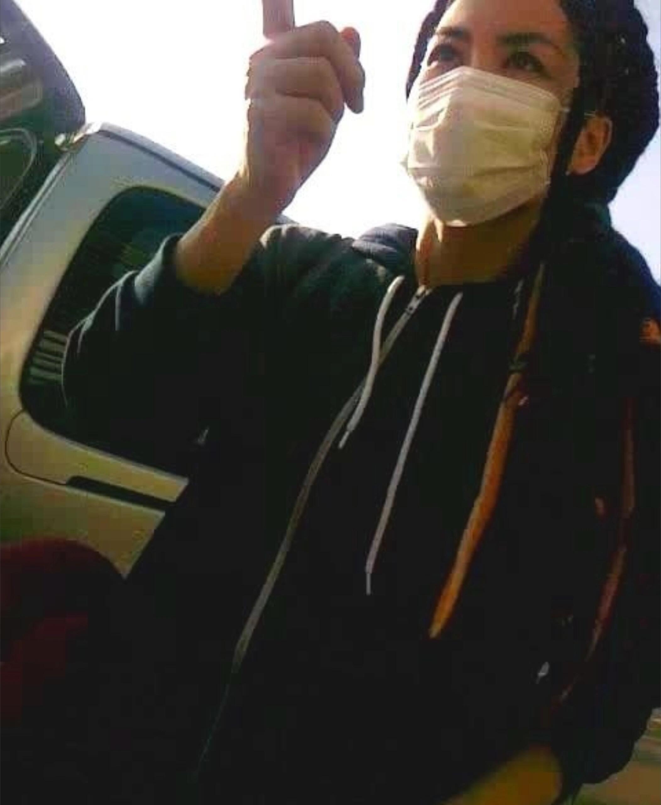 那段时间的王菲好想知道你近况，听别人说，还不如自己想。 