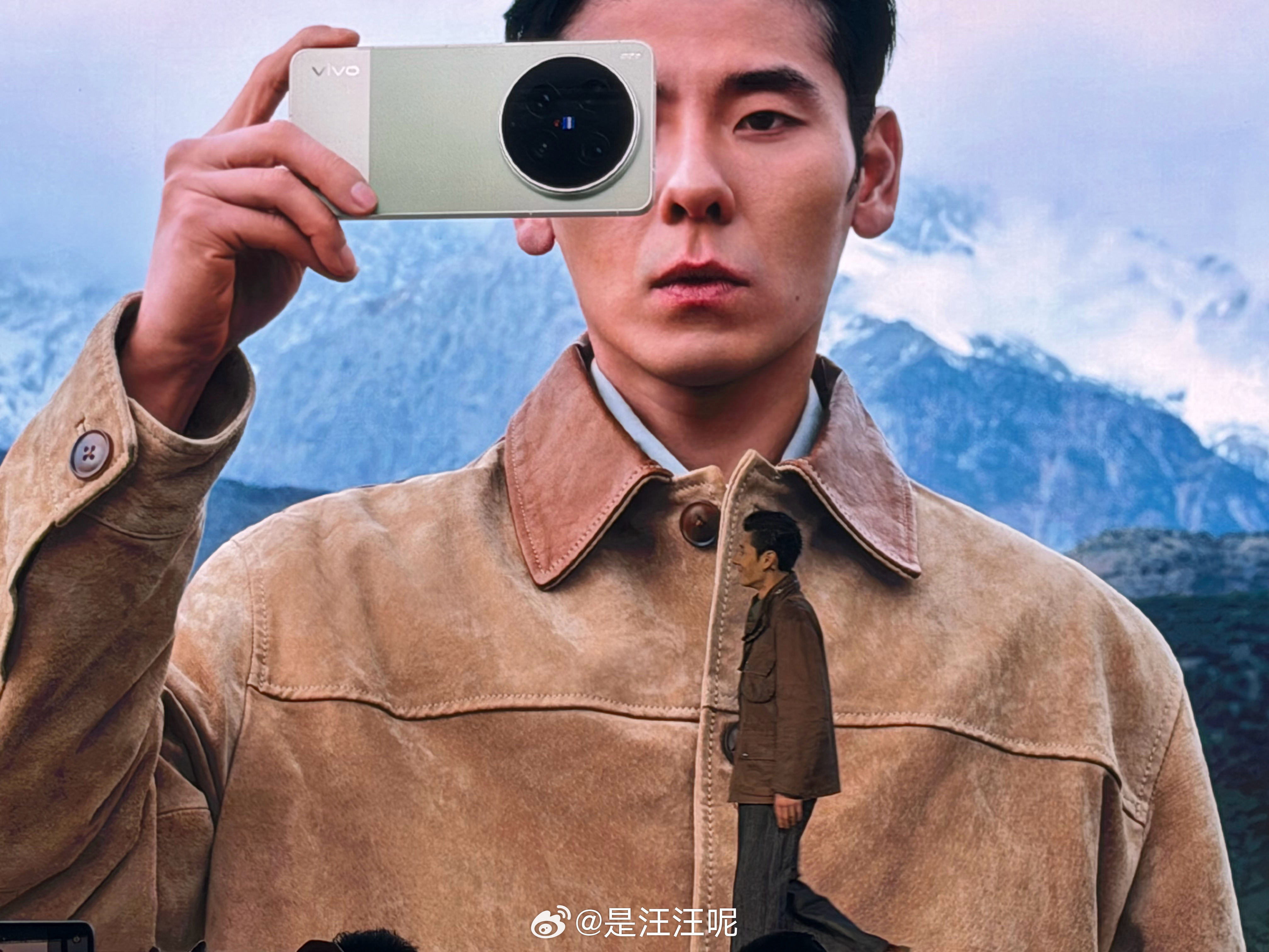 vivo会选 X300系列影像大师，蒋奇明也太松弛了！出来帅一脸hhhhhh 