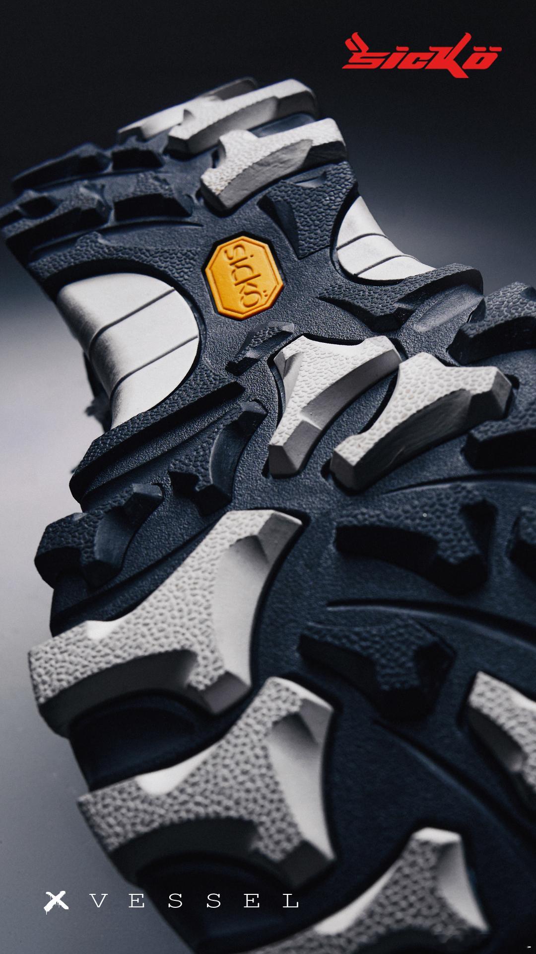 xVESSEL美学🖤via：xVESSEL、Pinterestxvesselx