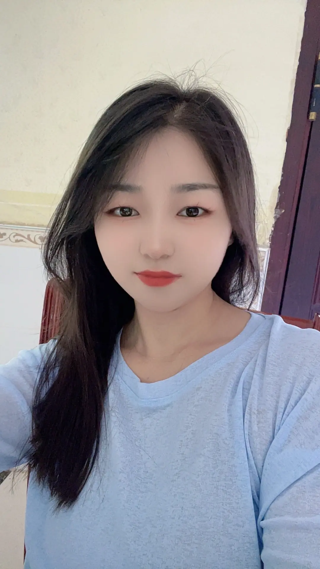 当有人劝你顾全大局的时候,那你应该不会在那个大局里 万物皆有代价,当你...