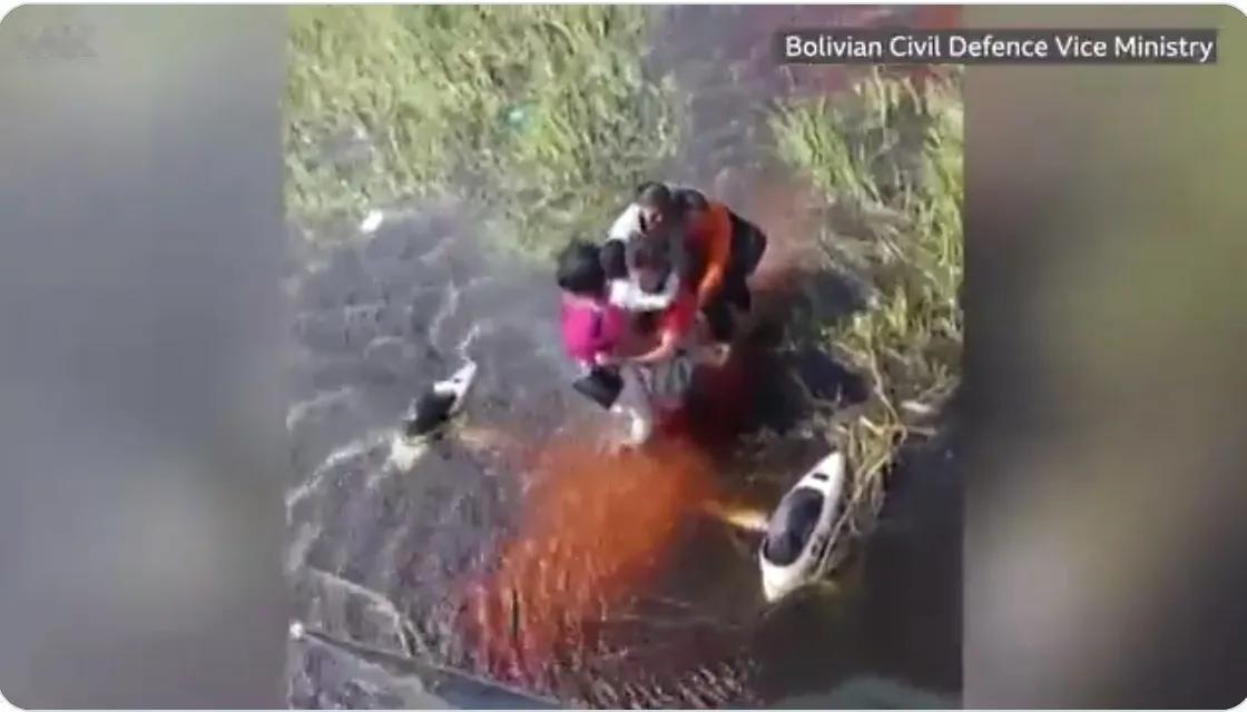 一架小型飞机在玻利维亚失踪——48 小时后，救援人员终于找到它，机上 5 名乘客