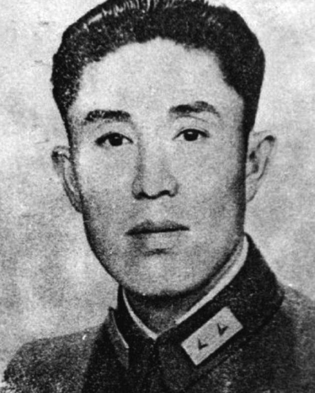 1952年，郑洞国调任水利部参事，妻子以怕冷为由拒绝同行。谁知一年后，一封离婚信