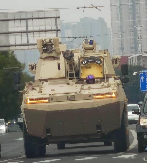 老中最新外贸版大八轮曝光 [酷]老中的中高端外贸武器正在世界上全面铺开 [鼓掌]