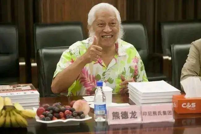 “我没有一丝一毫的中国血统，但是我有100%的中国心，我将用一生来报答中国。”印