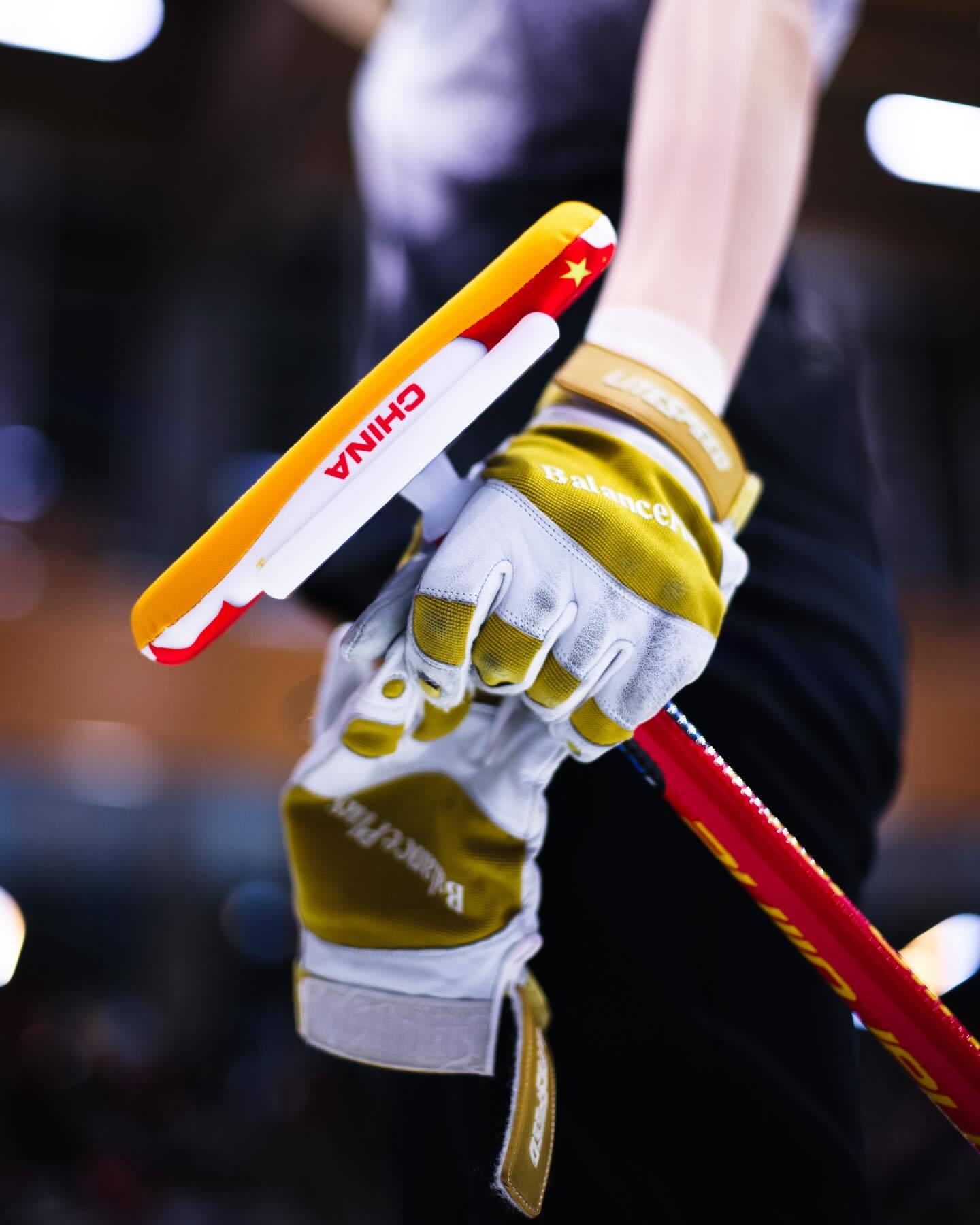 #中国冰壶女队6比1美国# 2026女子冰壶世锦赛循环赛，中国队6-1大胜美国，