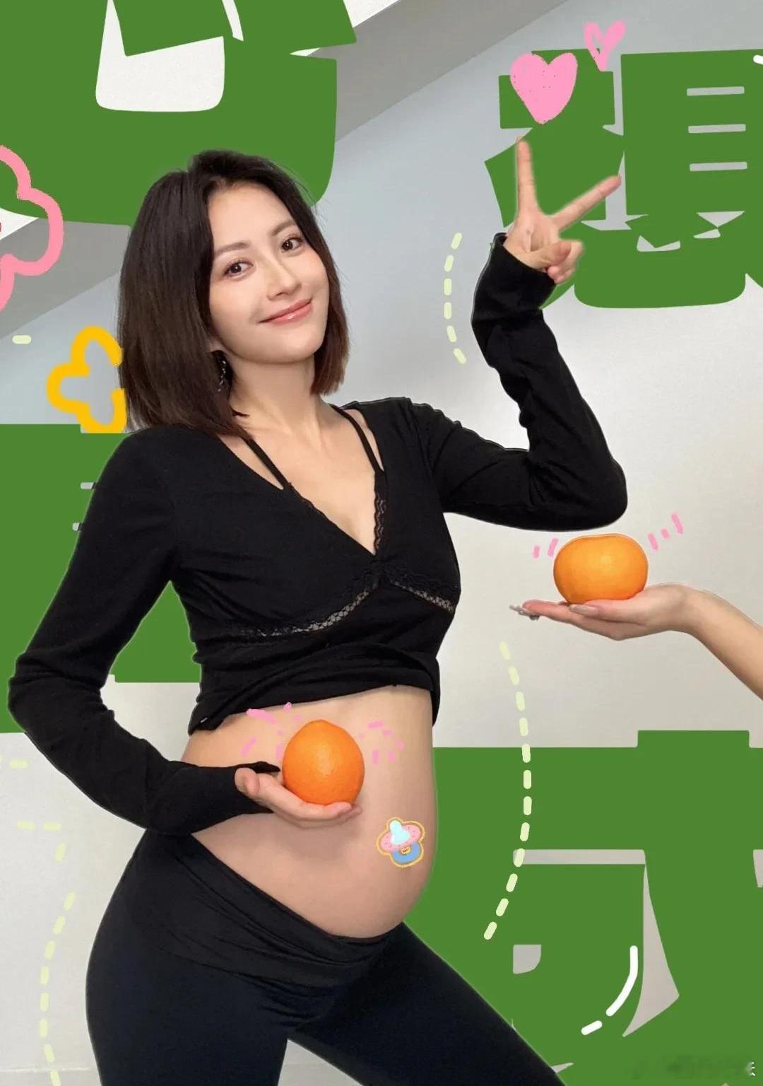 包贝尔老婆包文婧晒二胎孕肚！包文婧怀孕还更漂亮了，腿那么细，脸也不胖，全身上下只