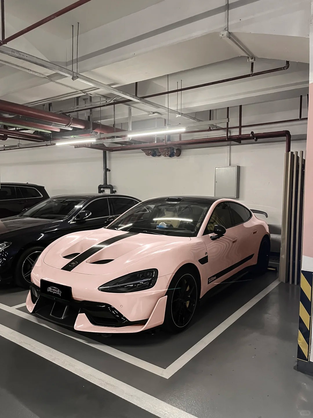 SU7这么粉粉嫩嫩的话，我可要下单了（bushi 车的新衣