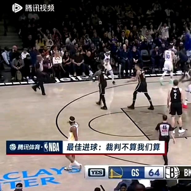这就是我喜欢库里的原因，几乎一直都在逆流而上！在NBA里，算是单薄的小身板了，承