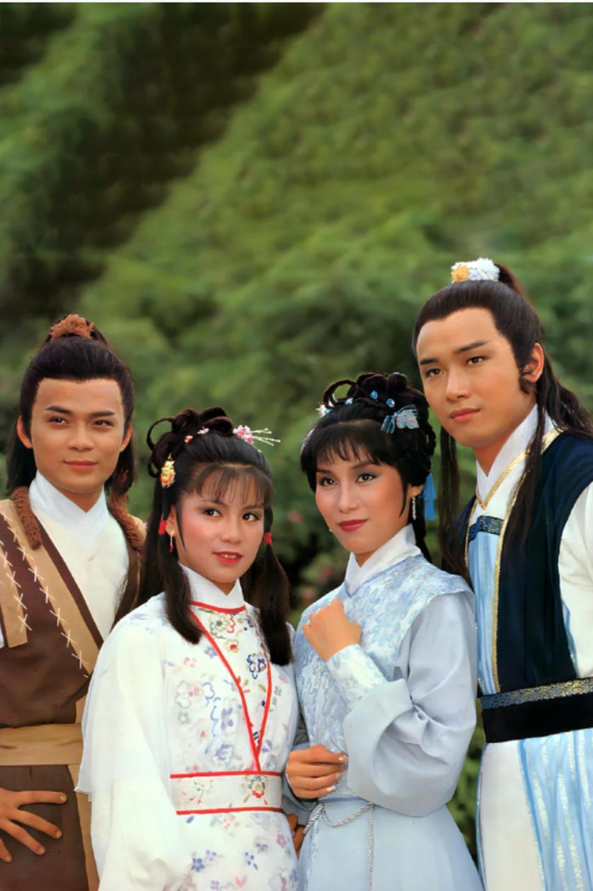 83版的射雕英雄传最好看，故事情节，服装造型，场景……演员的演技都是最好的，好到