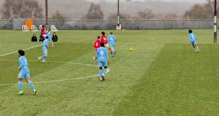 徐彬斩获留洋首个助攻  今天凌晨结束的一场英甲U21比赛中，徐彬代表巴恩斯利2-