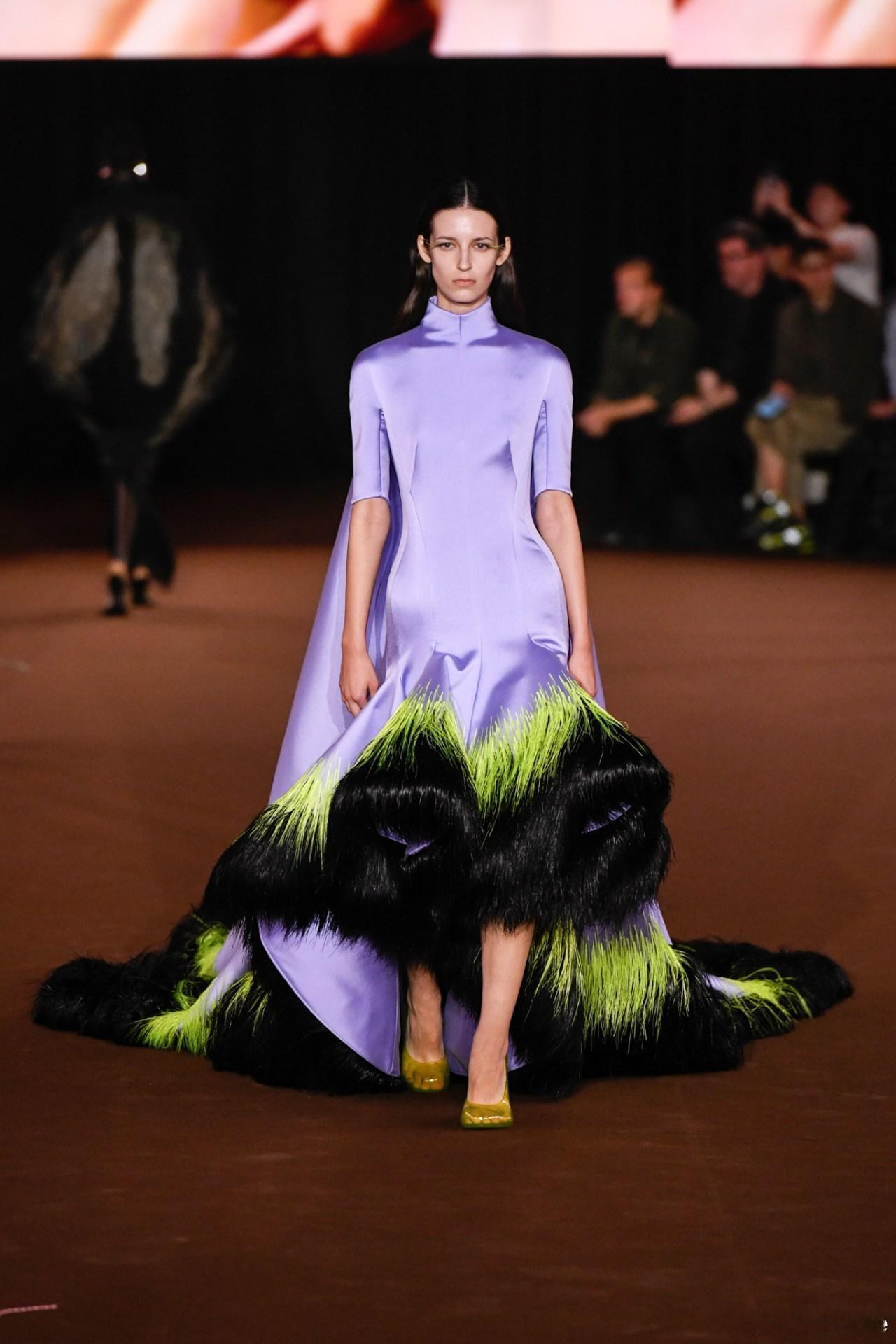 巴黎时装周runway2027春夏时装周 Mugler Spring 2027 