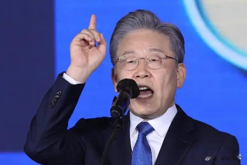 李在明：韩国已是全球第五大军事强国，国防不应再依靠外人，未来战场将由尖端科技主宰