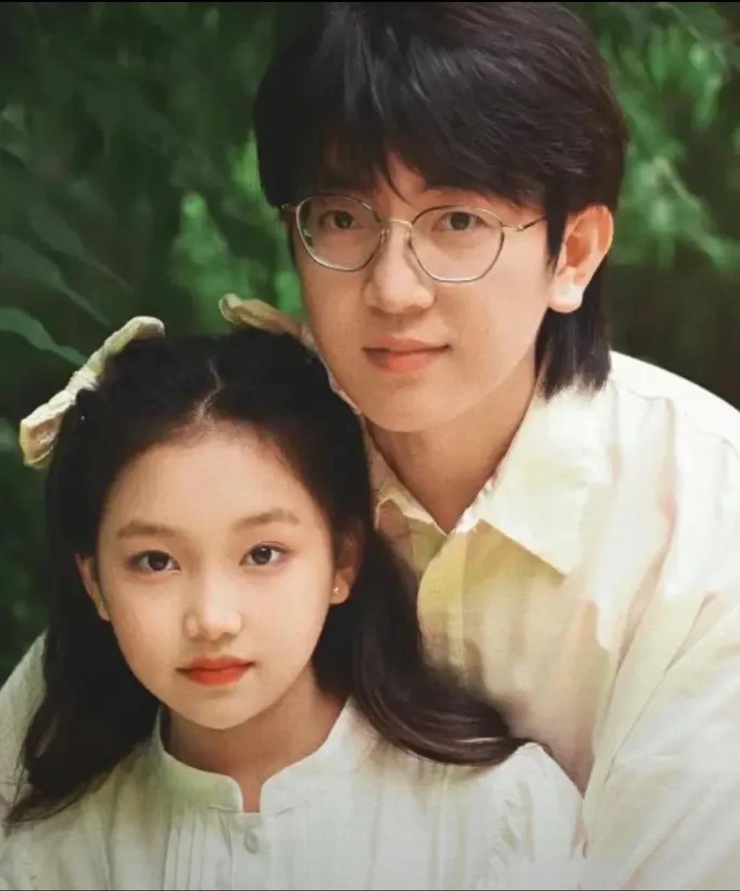 上海男子花25万给盲童养女治眼，
女孩看清他第一眼，
当场跪下哭着道歉！
 
谁