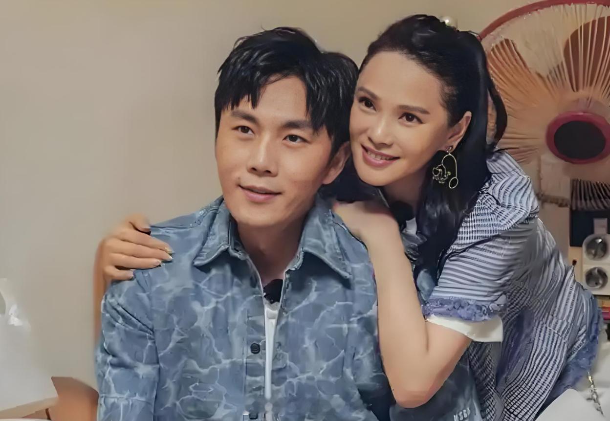 伊能静没在秦昊面前换过衣服伊能静不会在秦昊面前换衣服 伊能静分享婚姻保鲜的秘诀：