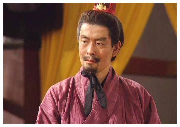 小霸王孙策：26岁英年早逝，6年打下江东六郡，东吴真正开国者
 
孙策，字伯符，