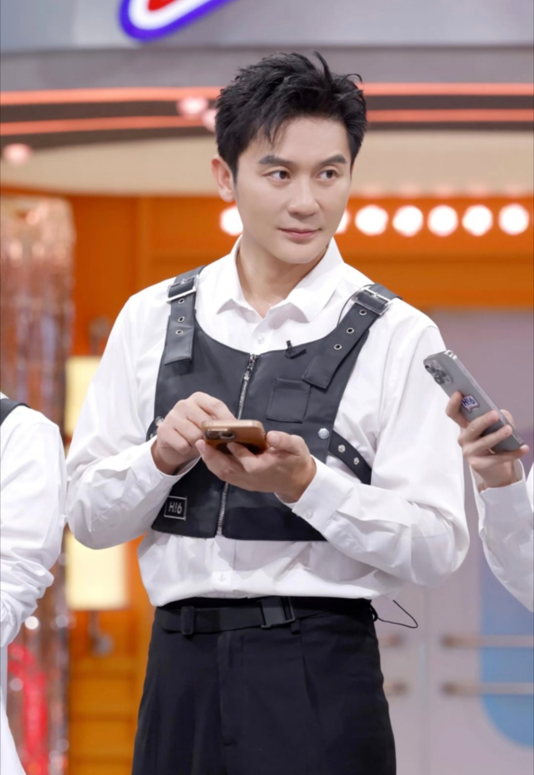 感觉李晨有老人味了这标题还是有点过分了吧，每个人都会经历不同的阶段，谁能保证自己