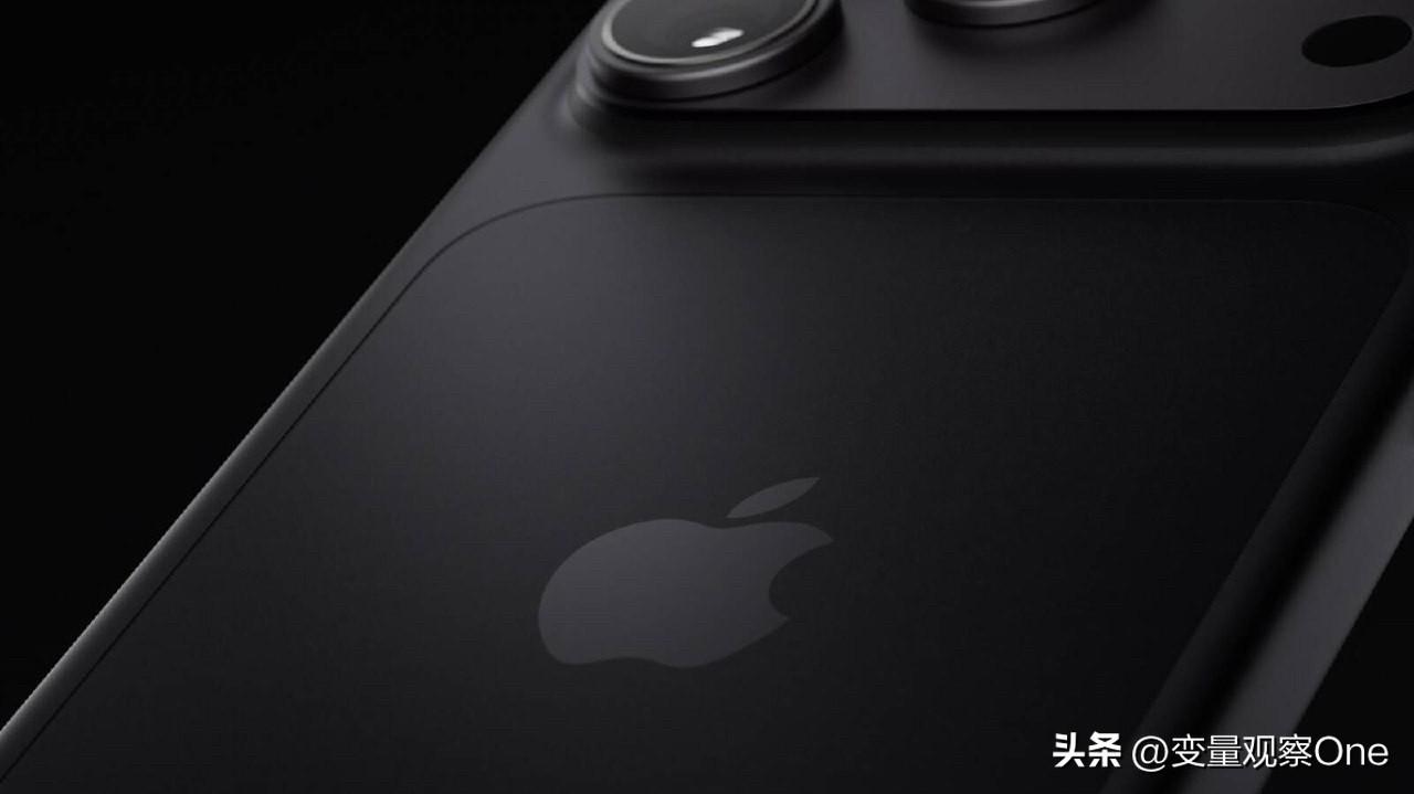 苹果这次的基带，可能又玩起了“全球不同版本”。

苹果更新 iPhone 18 