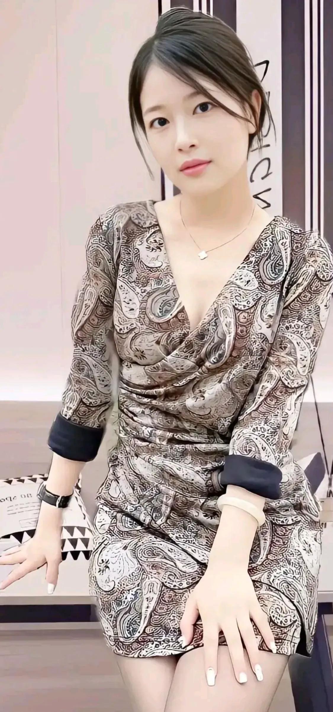 你知道爱的尽头是什么吗？我用我的经历告诉你哦！

彩妆的尽头是裸妆，时尚的尽头是