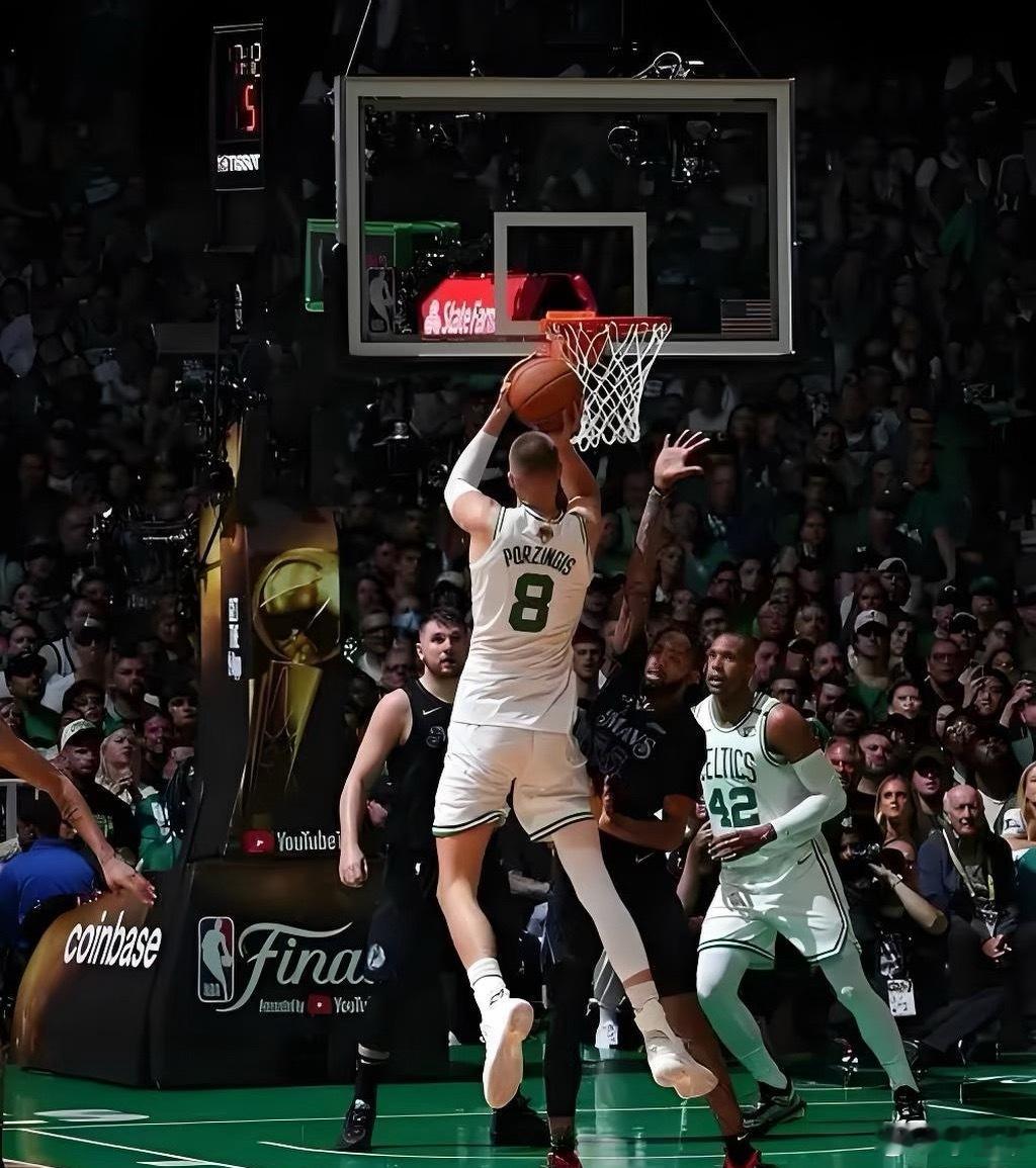 波尔津吉斯➕霍福德冠军内线组合已在勇士阵中！ 勇士老鹰交易 库明加波神互换东家