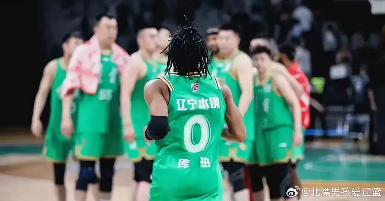 ❤️在明天比赛开赛之前，将会有一个简短的总冠军戒指颁发仪式，届时将由辽篮俱乐部总