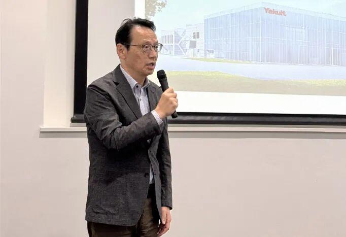 高市早苗的“拒见”闹剧：来，但不见；不见，但想来。
6月23日，彭博社援引知情人