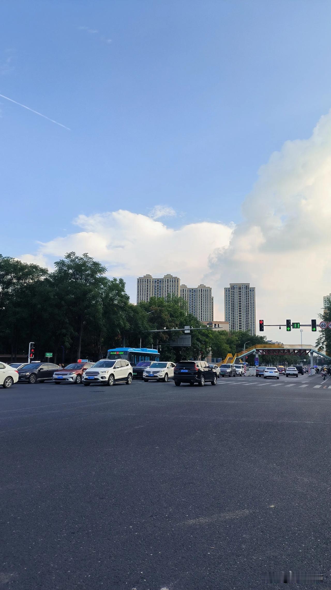 能看出这是保定哪个路口吗？