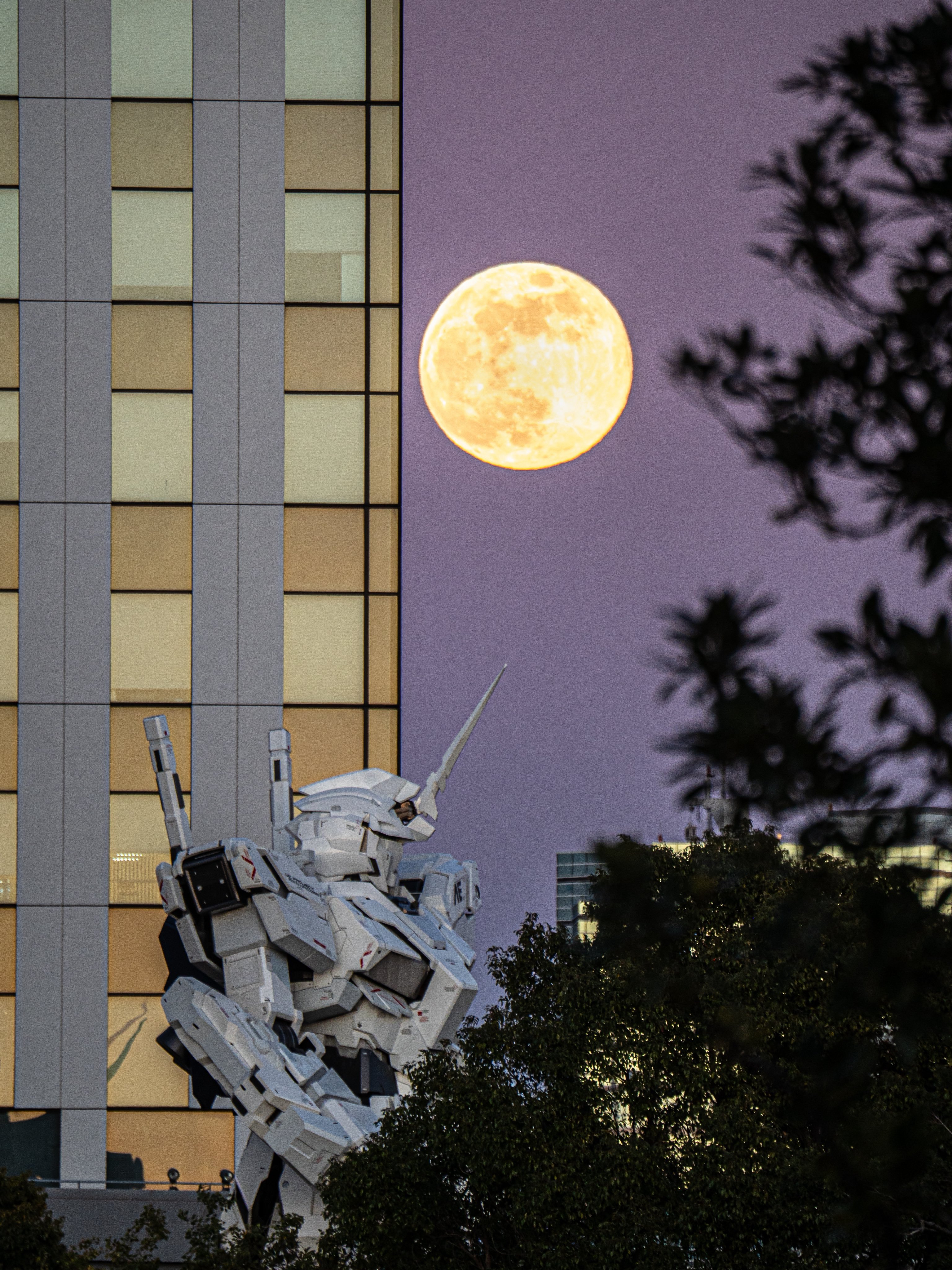 来自よっくん，2026年的第一个满月高达