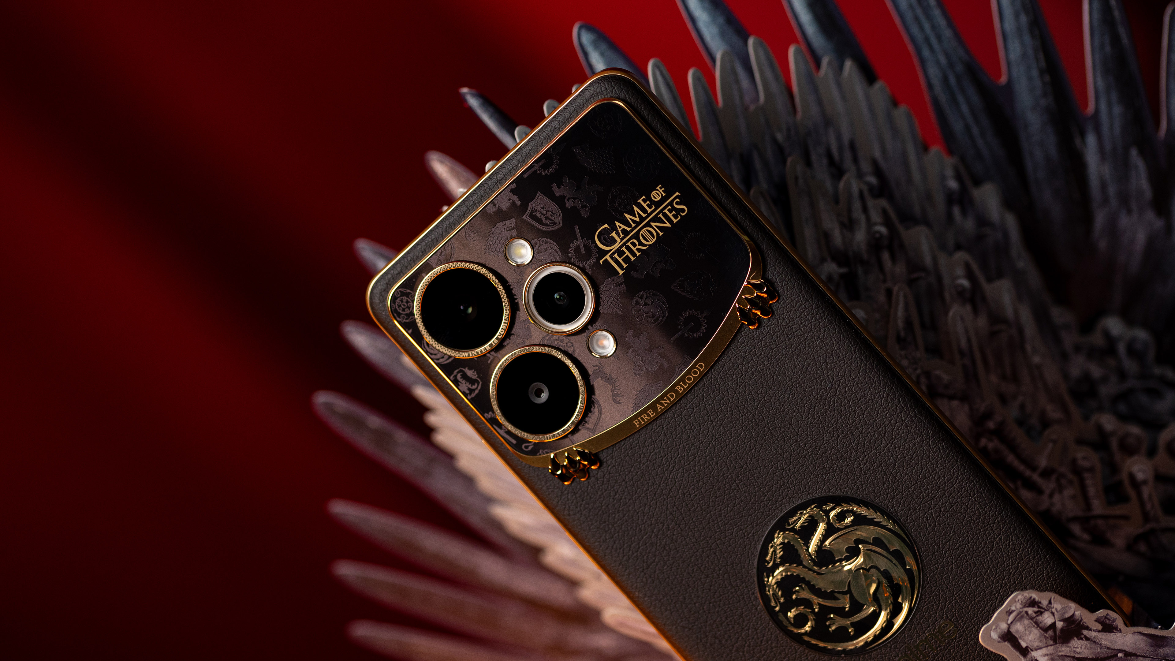 凛冬之境握于掌心 真我15Pro《权力的游戏》限定版图赏