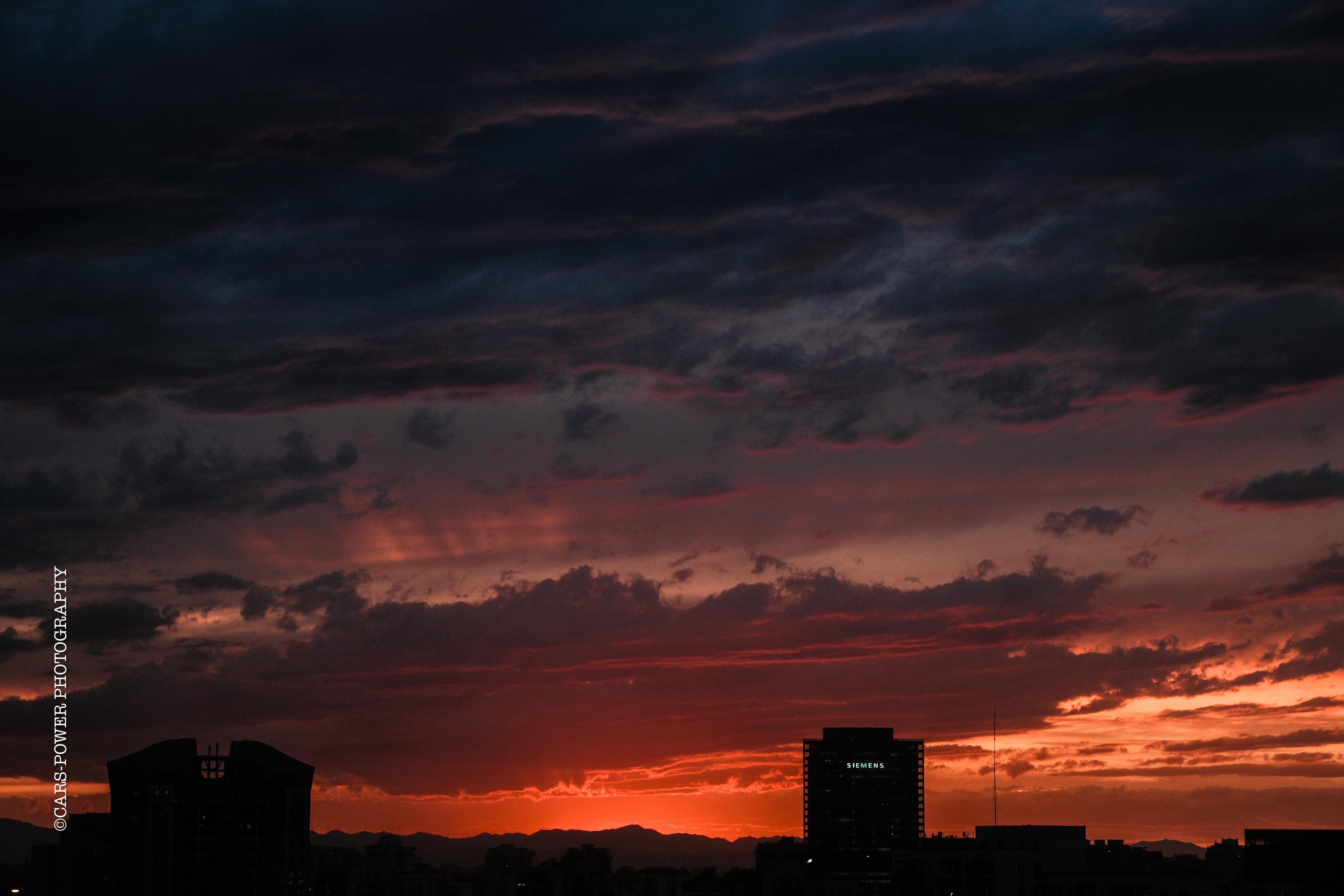 📷📷📷刚刚拍的北京晚霞 🌆🌆🌆