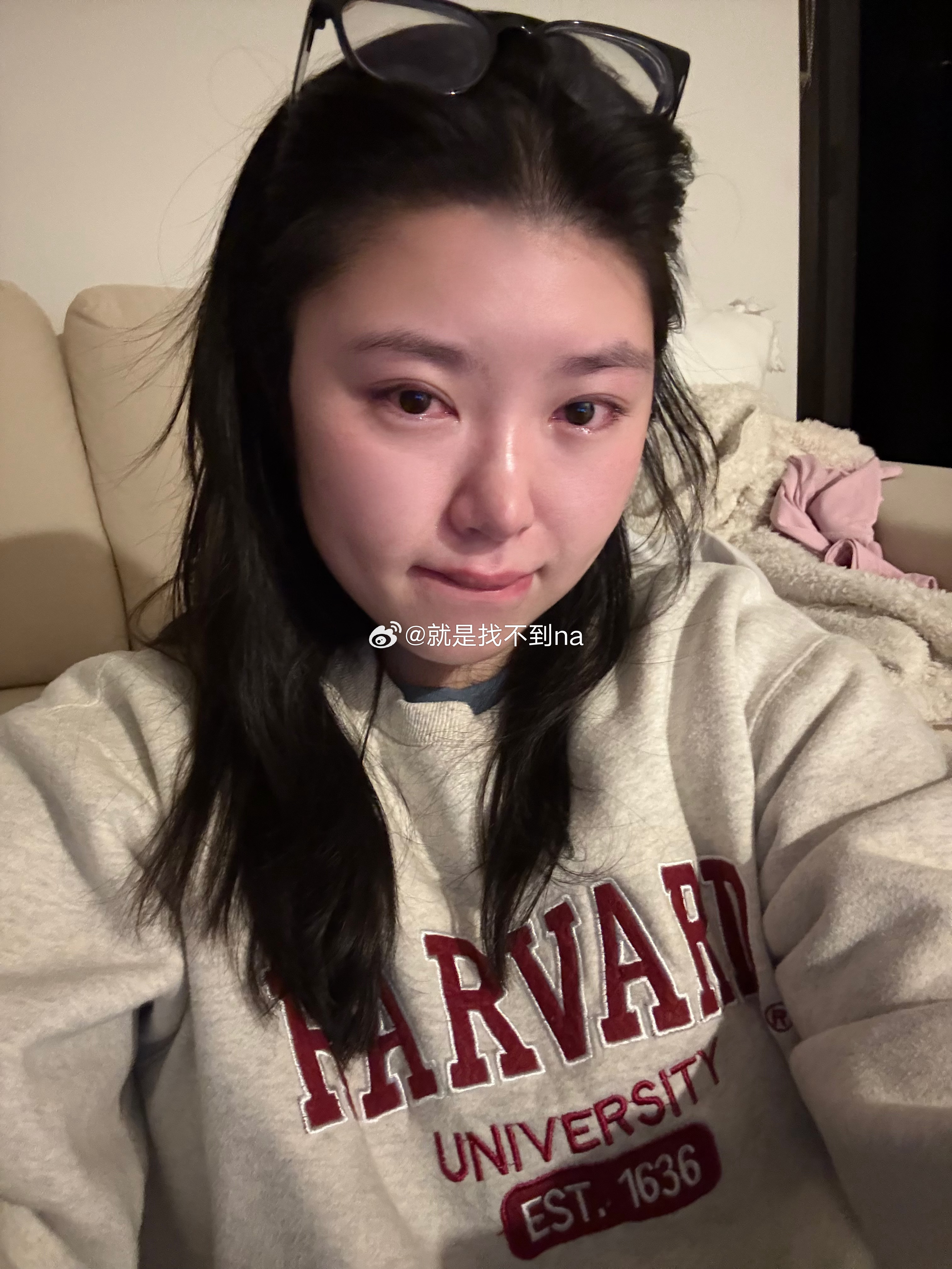 机器人之梦看一遍碎一遍哭着哭着，自拍了一张 感觉还挺好看🤣 ​​​