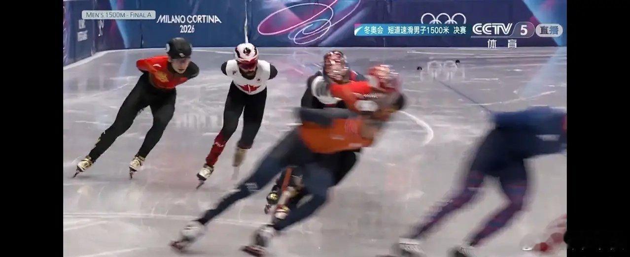 一人独揽两金，冬奥会男子1500米决赛荷兰选手范德沃克夺得冠军！遗憾和失望又一次