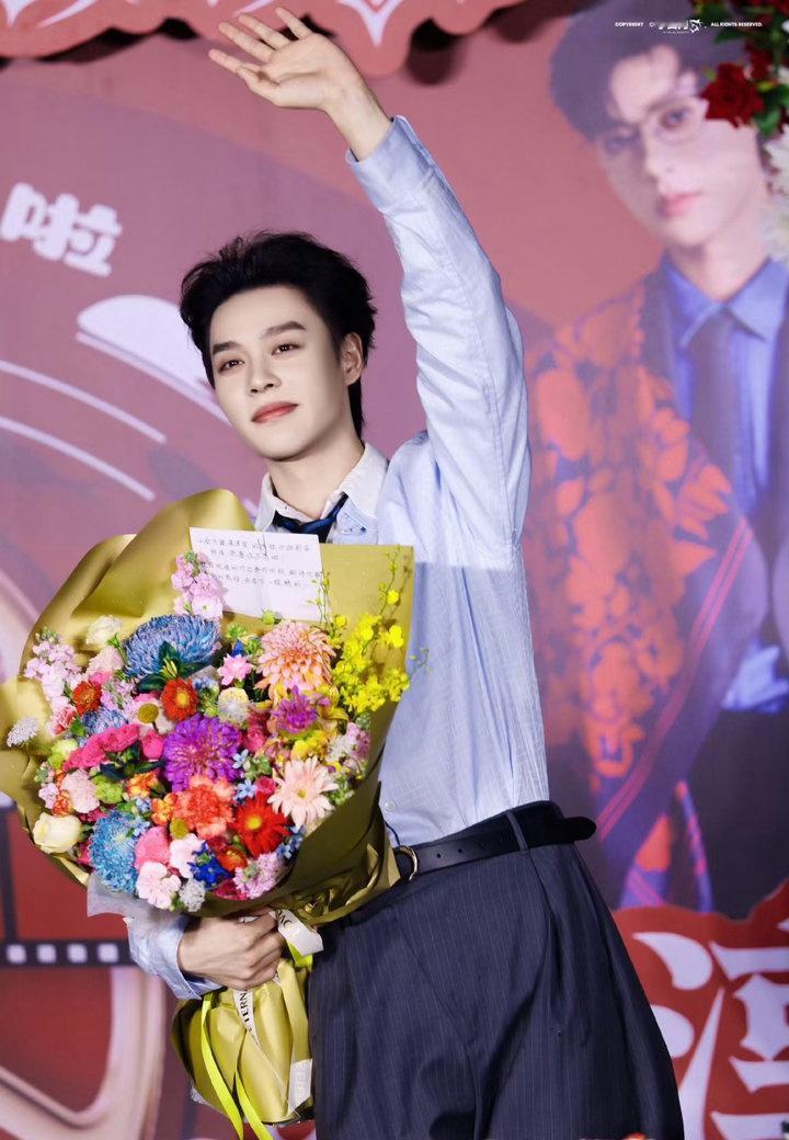 🦈柯淳黎明前他会归来 

谁能拒绝柯淳饰演的黎明前他会归来金子阳？家境好、三观