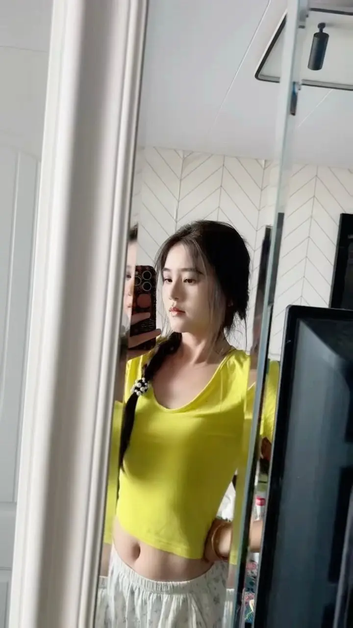 无人问津的港口总是开满鲜花