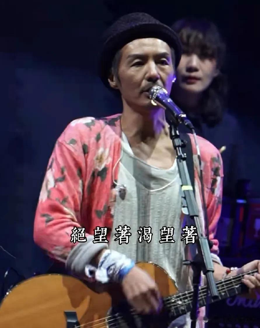 朴树和郑钧，他们都是那种个性超群的音乐人，虽然才华不是最顶级的，但朴树得靠“折磨