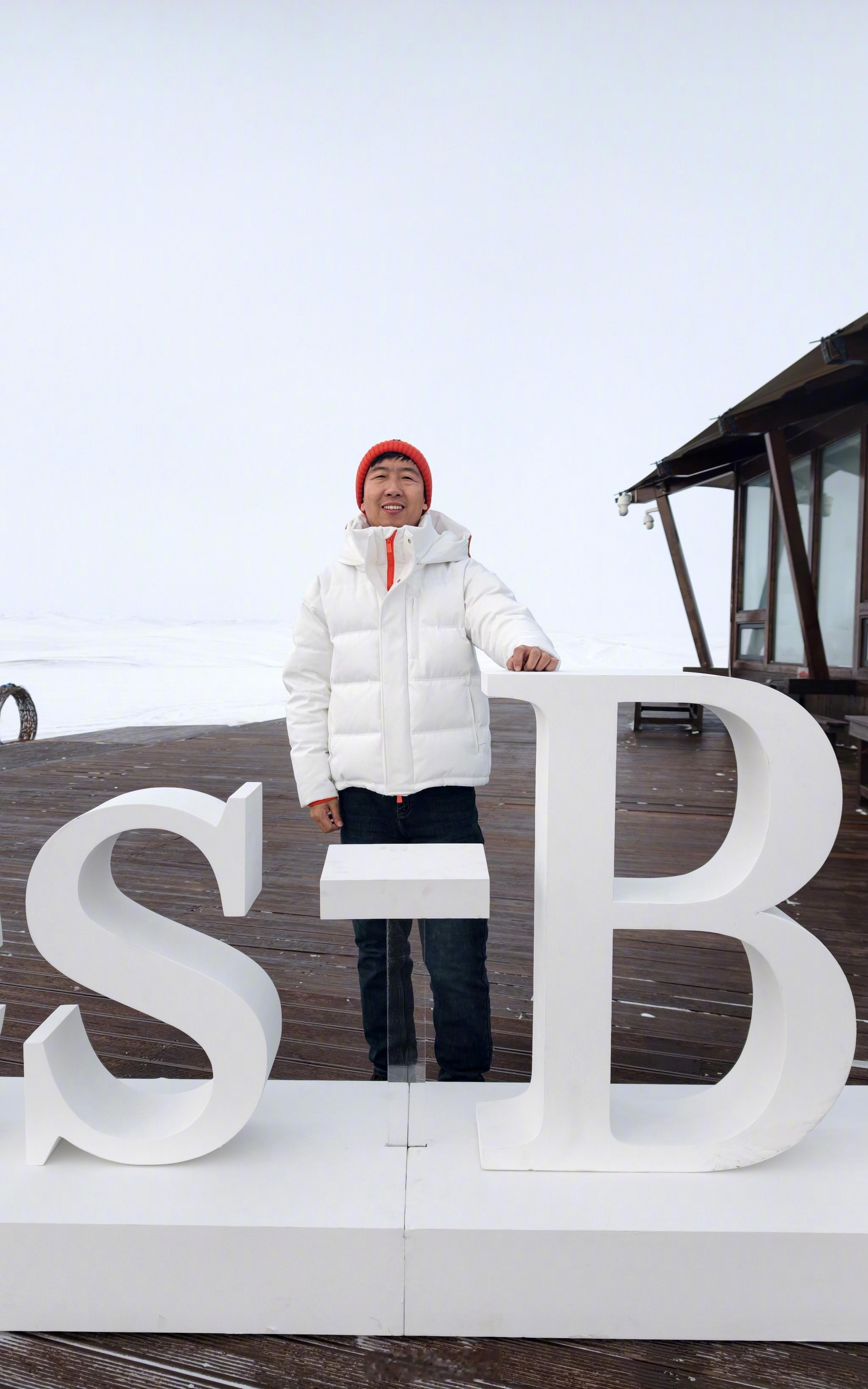 每年奔驰冰雪的保留拍照环节，敢这么拍的只有我一个人