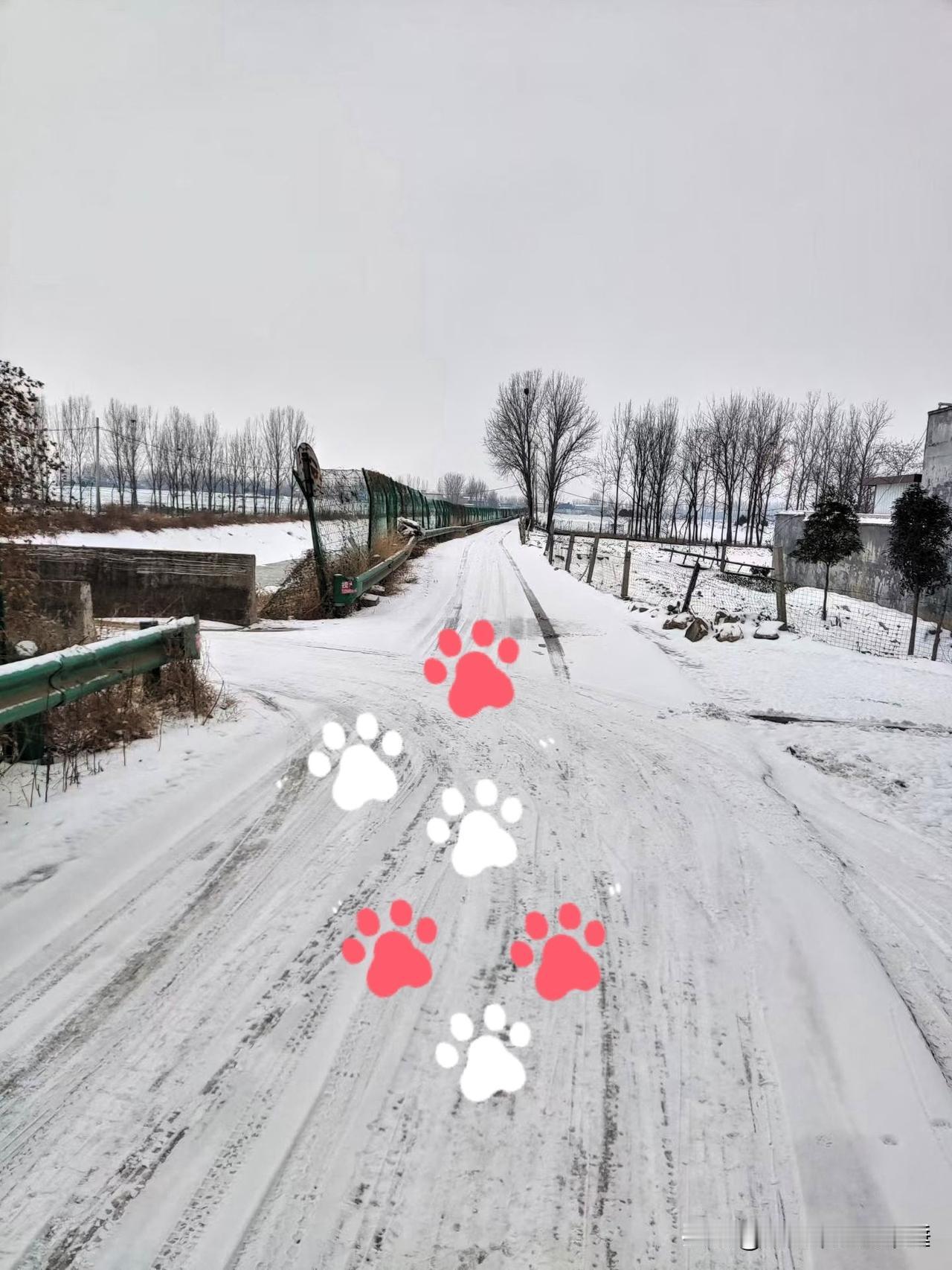 你不优秀靠谁都没用，对不对提升自己的能力是根本，没有能力，机会来了也抓不住。